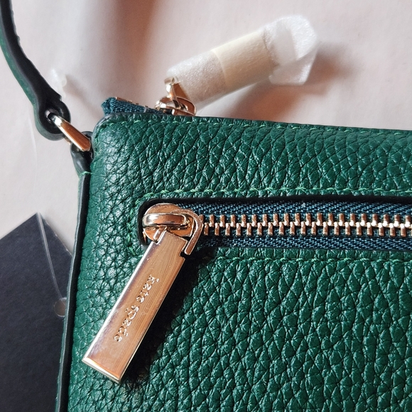 Kate Spade Convertible Wristlet NWT - Picture 4 of 9